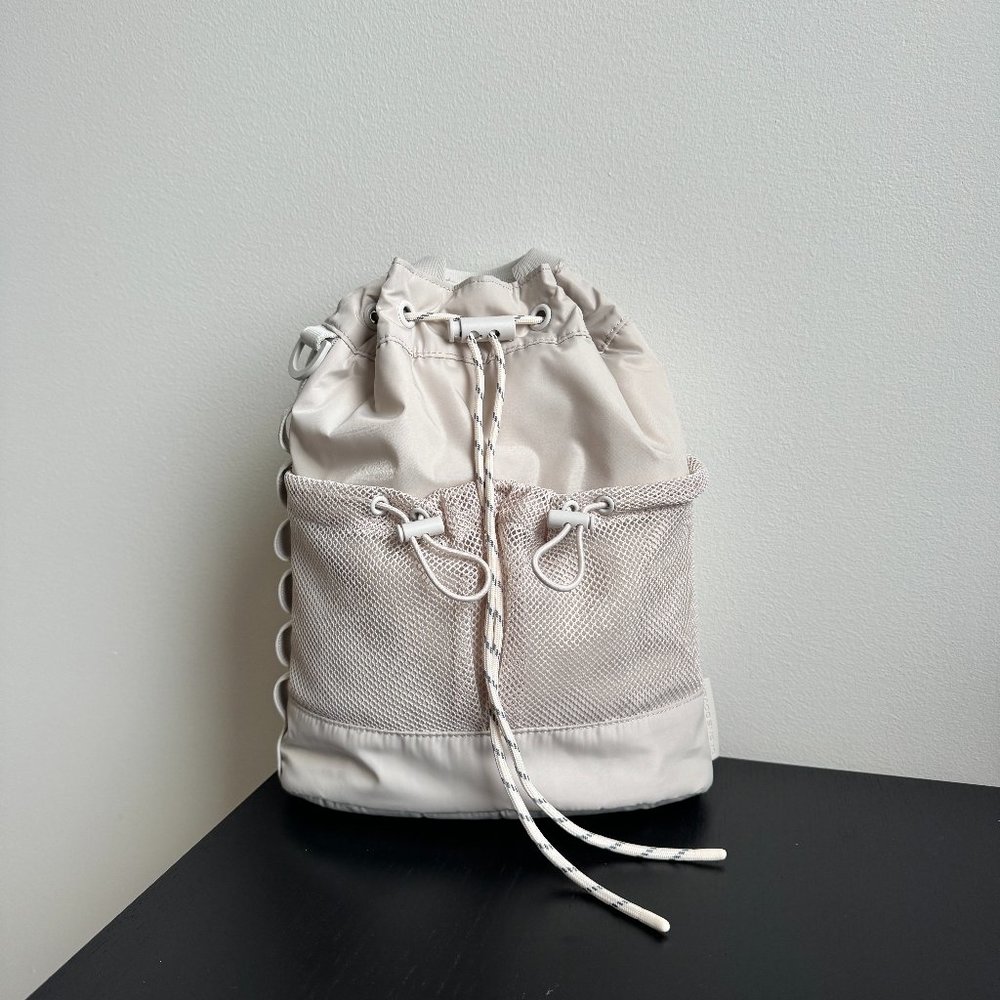 Nova Sling Bag Moonbeam